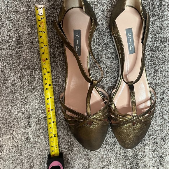 SJP Sarah Jessica Parker Gold Metallic Leather Print T Strap Sandal Flats Sz 12 - Picture 5 of 10